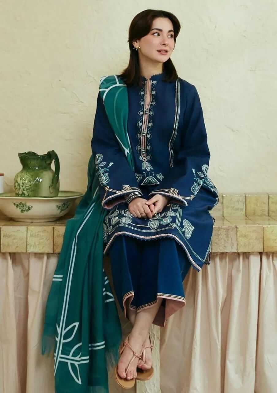 3 Pcs Women's Embroidered Suit 41 haseen.store