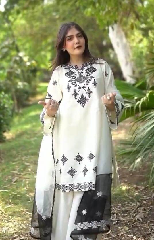 Elegant Women's Stitched Embroidered Suit - 3 Pcs in White haseen.store