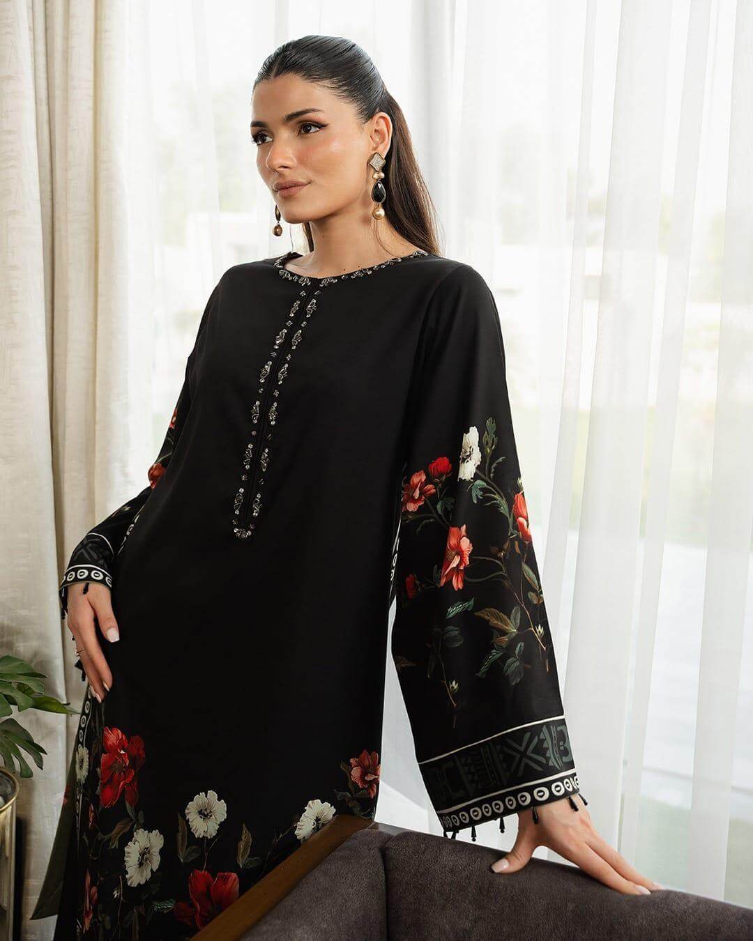 Stylish Printed Silk Suit - 3 Pcs Including Shirt, Trouser & Dupatta 2 haseen.stre